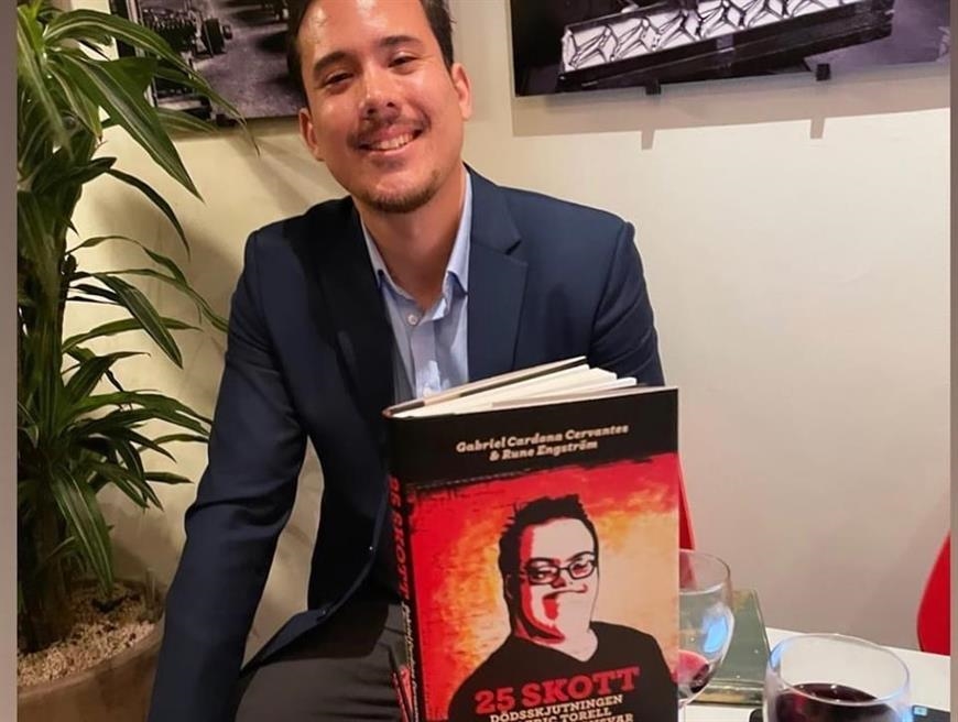 Gabriel Cardon Cervantes debuterar med reportagebok.