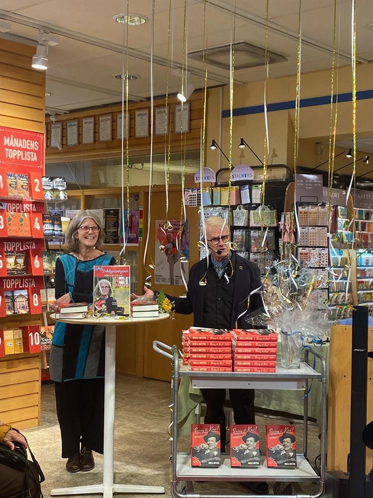 Relesen skedde på en bokhandel i Sundsvall.