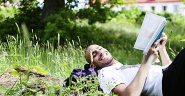 Läs upp dina betyg på Jakobsbergs folkhögskola. Trivsamma studier i idyllisk miljö.